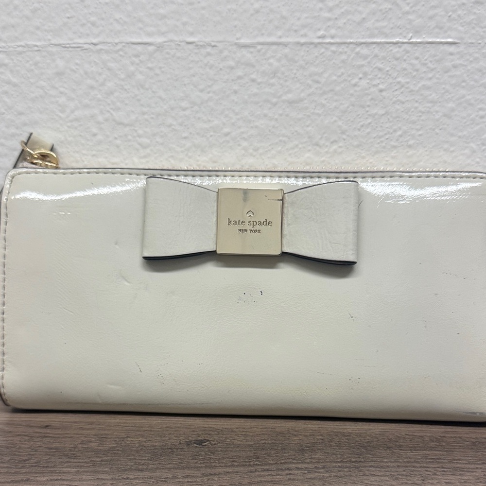Kate Spade Cream Bow Wallet